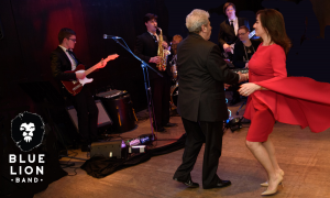 Blue Lion Wedding Band with dancers