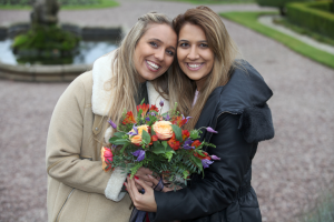 bride-the-wedding-show-winner-hana-khan-left-with-sister-nadia-_1.png