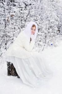 Winter wedding makeup