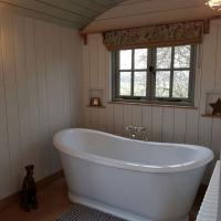 Shepherd Hut bridal suite 