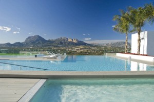 SHA-Wellness-Clinic-infinity-pool